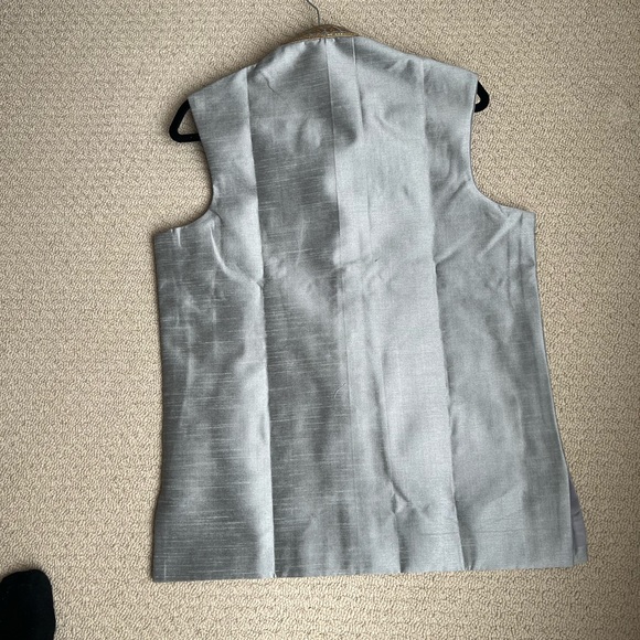 Men Vest in silk and embroidered - Picture 2 of 2